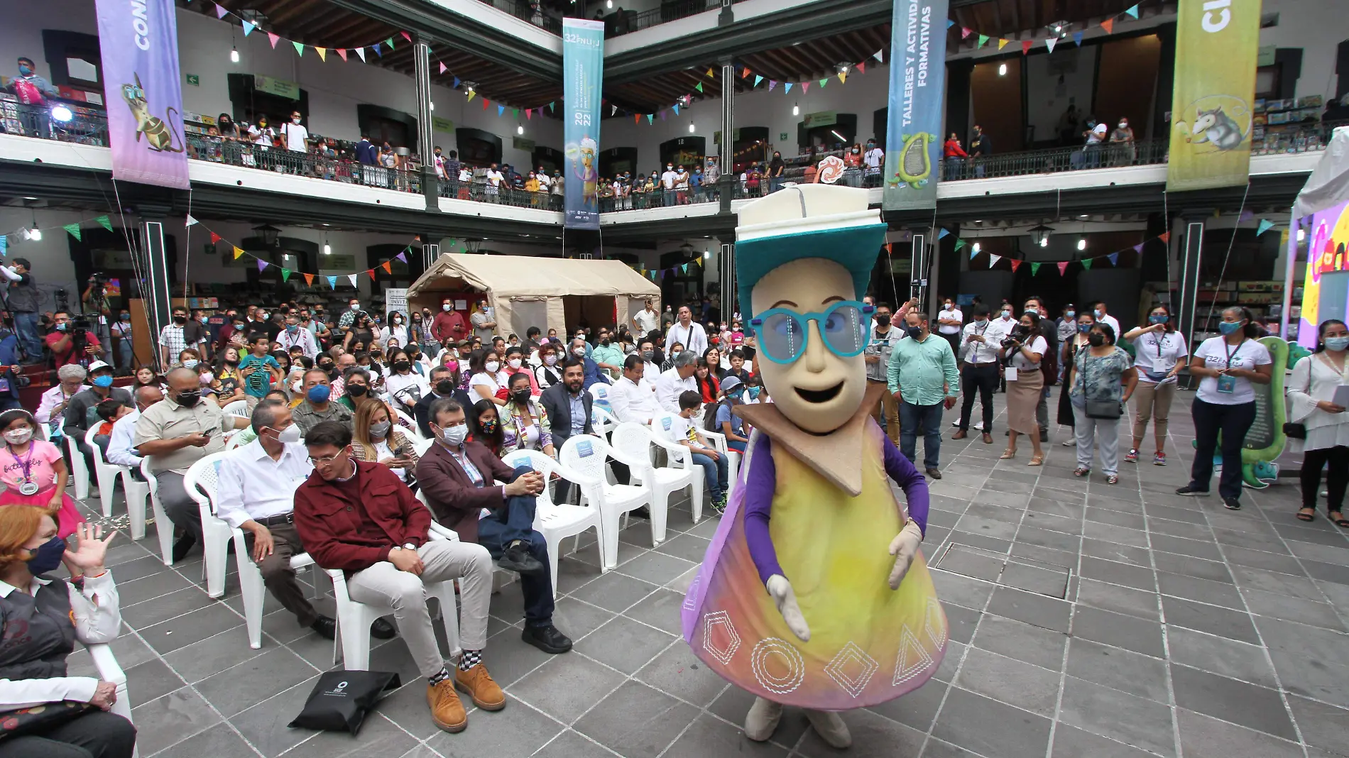 JE220720221702Feria Nacional del Libro